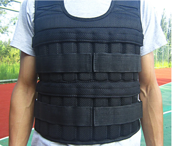 exemple-de-gilet-leste-avec-les-plaques-d-ajustement-en-acier