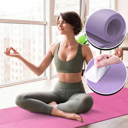 femme-en-sceance-de-yoga-sur-tapis-yoga-eva